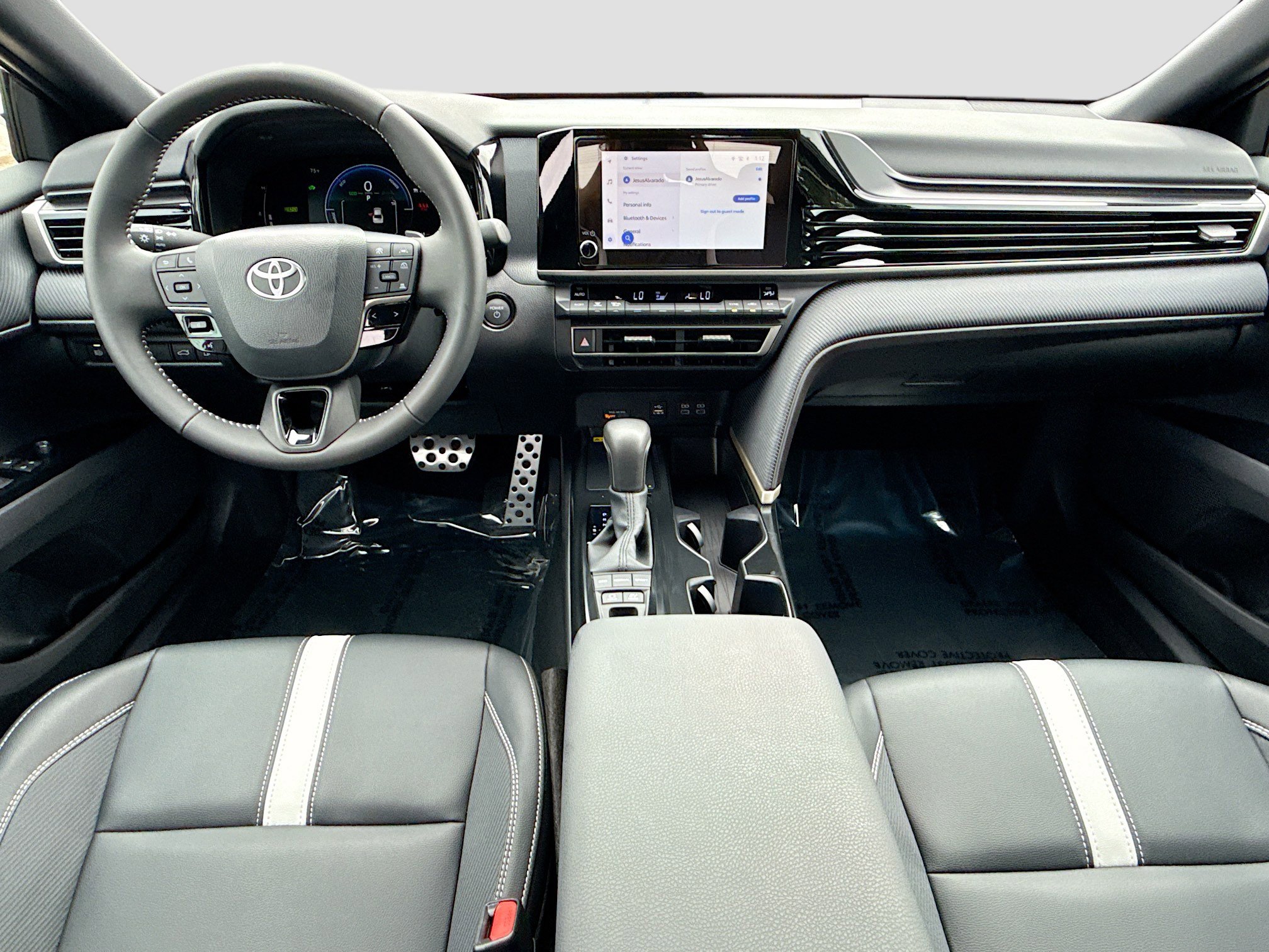 Used 2025 Toyota Camry SE image 16