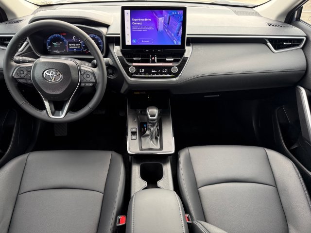 Used 2026 Toyota Corolla Cross XLE w/ Convenience Package FWD image 22