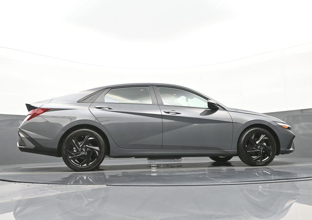 Certified 2026 Hyundai Elantra Sport w/ Cargo Package image 47