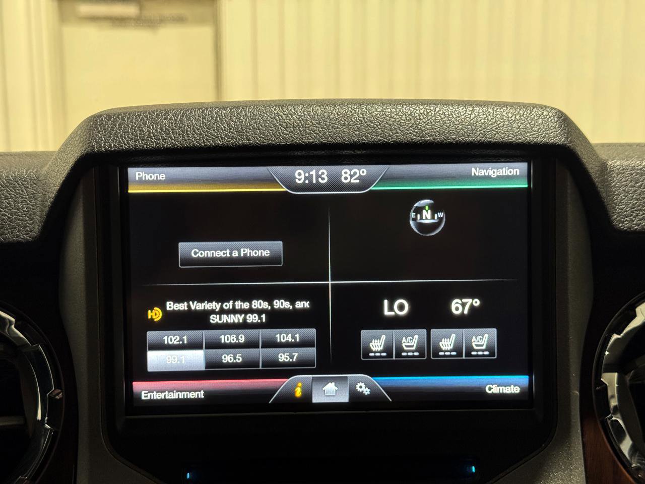 Used 2016 Ford F250 Lariat w/ Lariat Interior Package AWD/4WD image 12