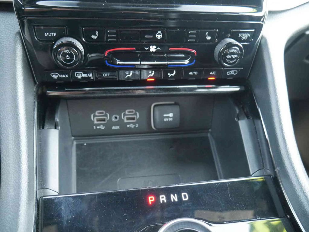 Certified 2023 Jeep Grand Cherokee L Laredo AWD/4WD image 30