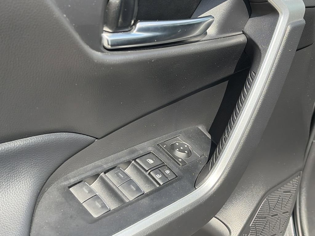 Used 2024 Toyota RAV4 XLE w/ Convenience Package FWD image 29