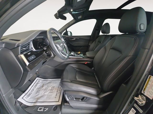 Used 2025 Audi Q7 2.0T Premium Plus w/ Premium Plus Package AWD/4WD image 11