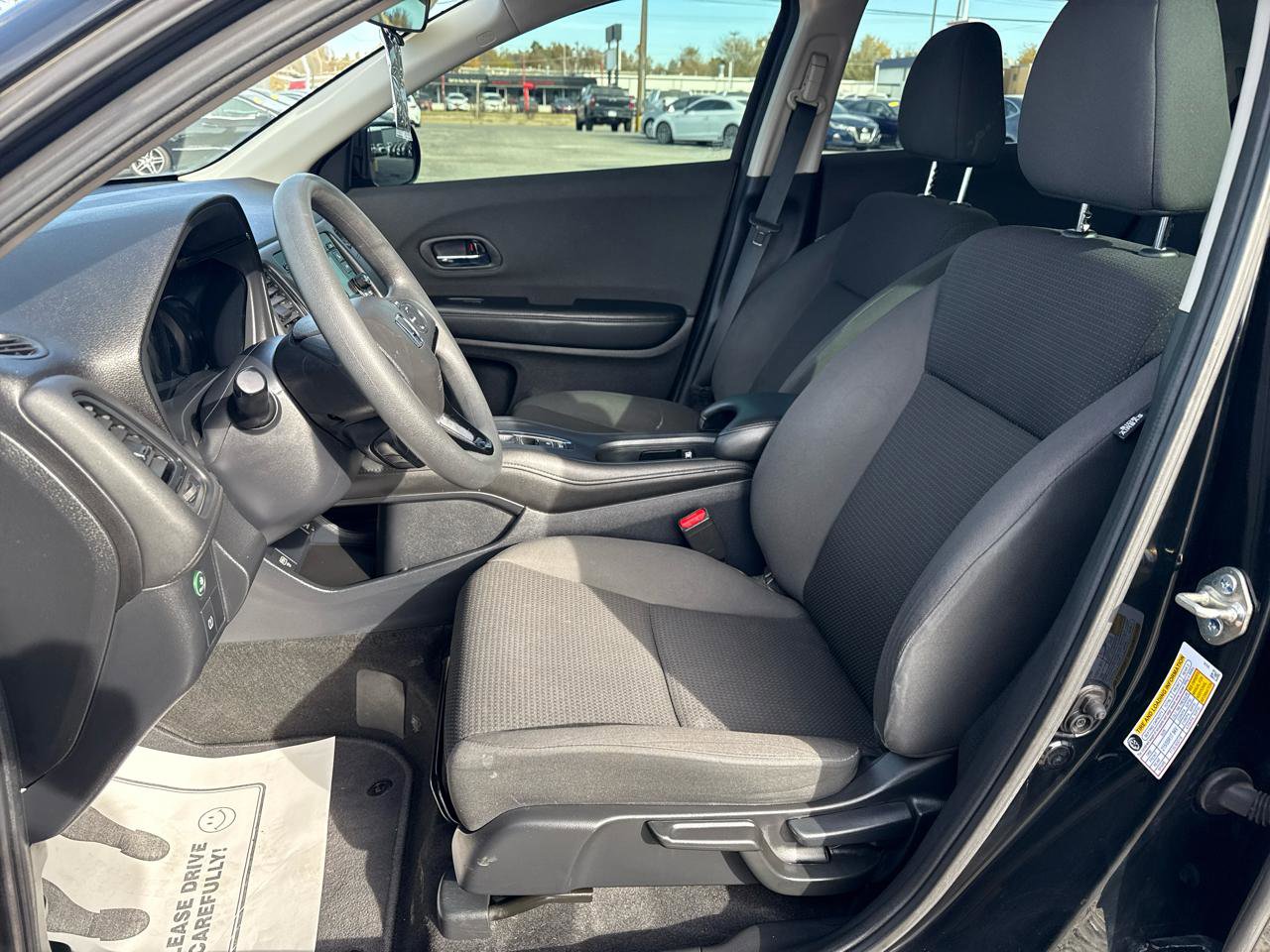 Used 2020 Honda HR-V LX image 9