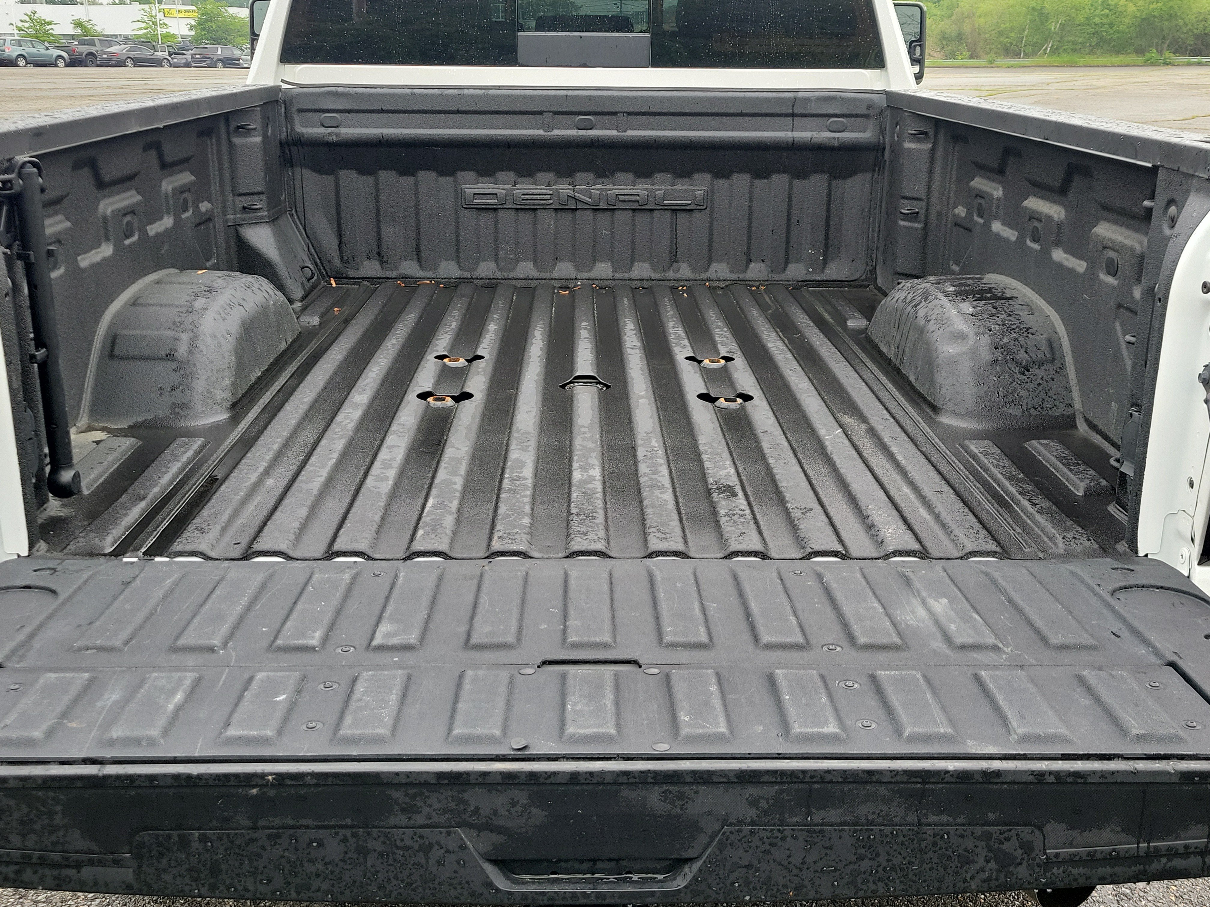 Used 2024 GMC Sierra 3500 Denali Ultimate AWD/4WD image 17