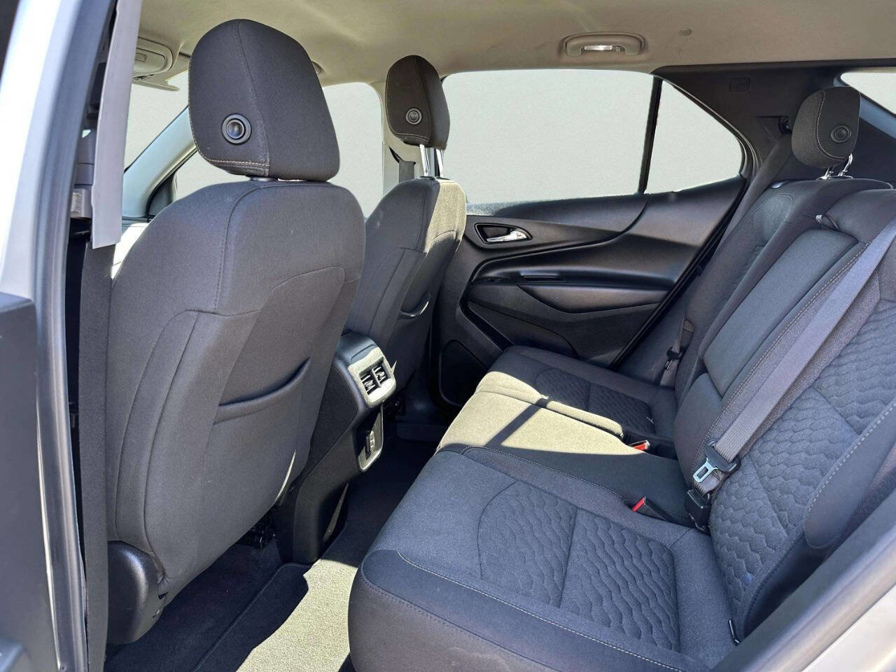 Used 2020 Chevrolet Equinox LT image 12