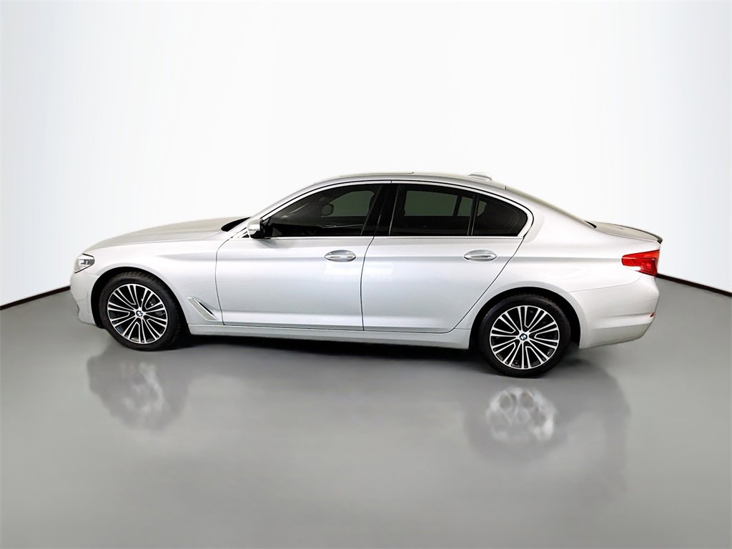 Used 2018 BMW 530i xDrive image 2