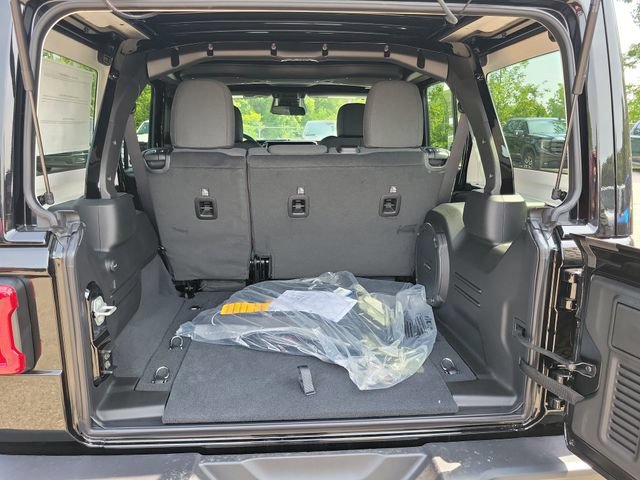 New 2026 Jeep Wrangler Unlimited Sport AWD/4WD image 8