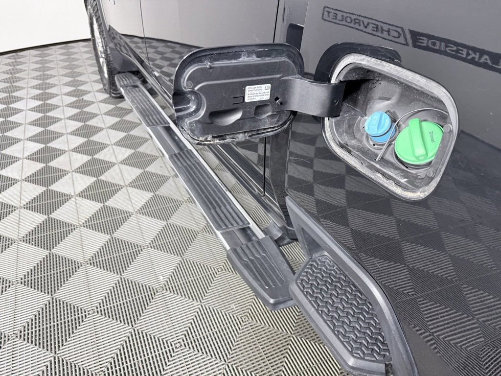 Used 2023 Chevrolet Silverado 2500 High Country image 11