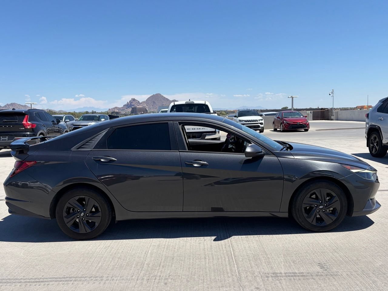 Used 2023 Hyundai Elantra SEL FWD image 3
