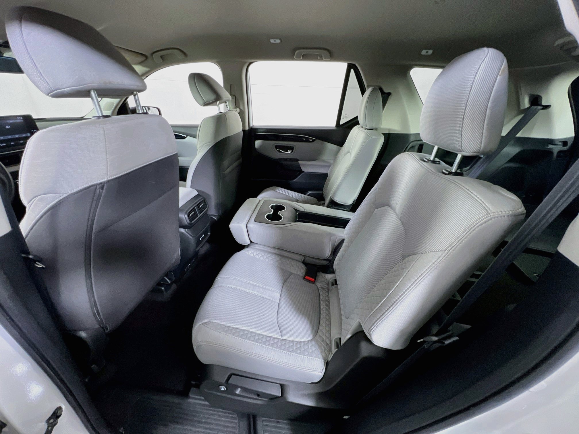 Used 2023 Honda Pilot LX image 22