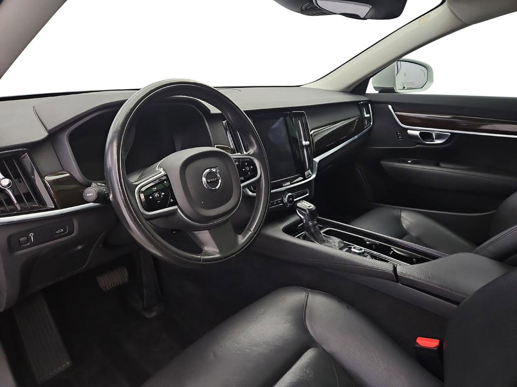 Used 2018 Volvo S90 T6 Momentum w/ Convenience Package image 12