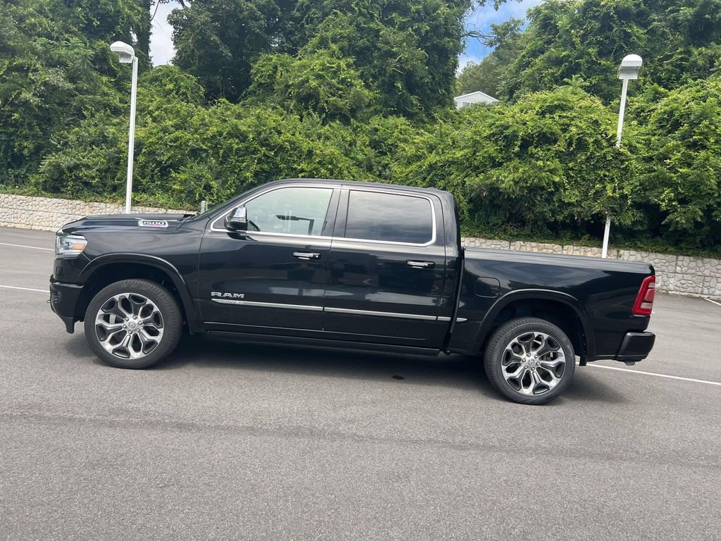 Used 2022 RAM 1500 Limited w/ Body Color Bumper Group AWD/4WD image 4