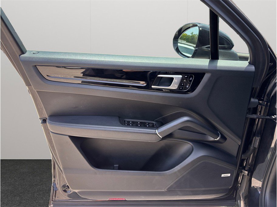 Used 2019 Porsche Cayenne S AWD/4WD image 24