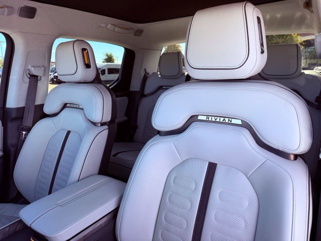 Used 2022 Rivian R1T Adventure AWD/4WD image 11