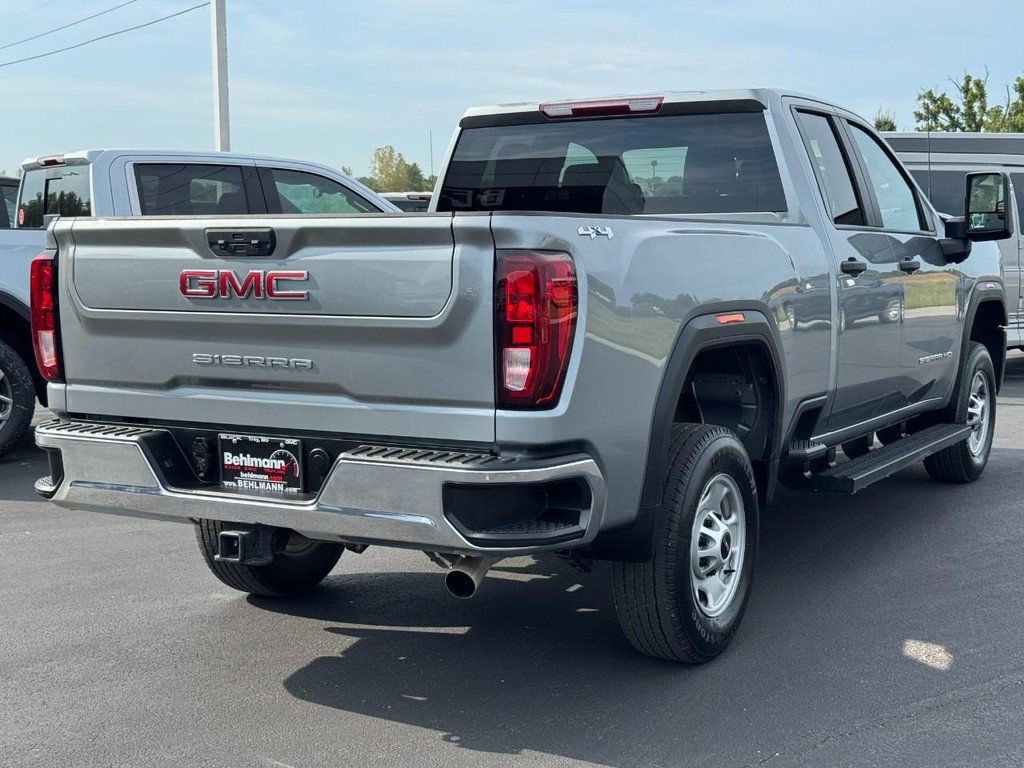 Used 2024 GMC Sierra 2500 Pro w/ Convenience Package AWD/4WD image 4