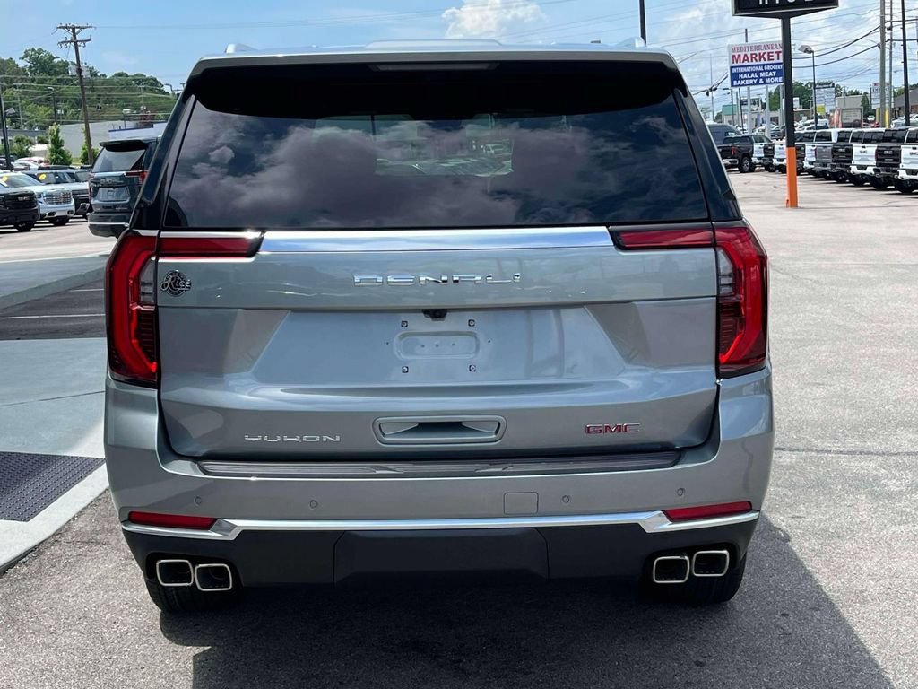 New 2026 GMC Yukon XL Denali w/ Sun & Power Step Package AWD/4WD image 4