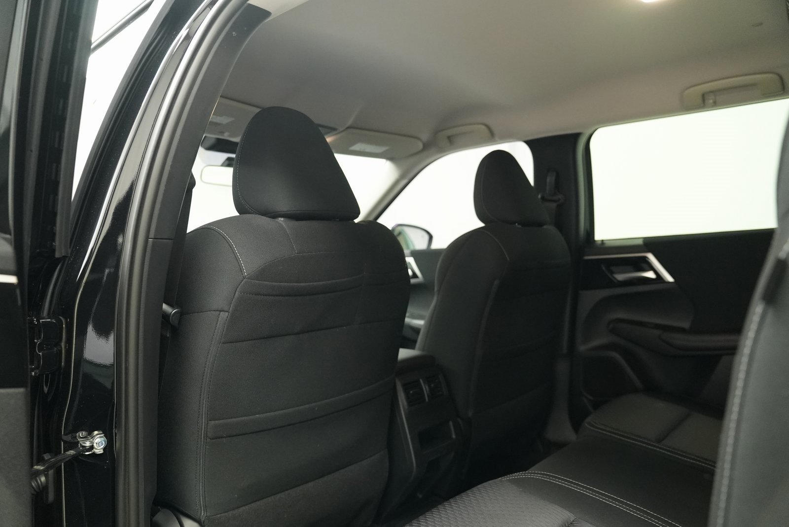 Used 2025 Mitsubishi Outlander ES image 21