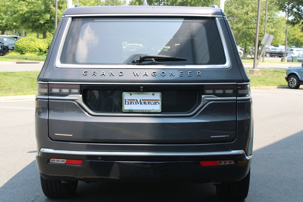 Used 2022 Jeep Grand Wagoneer Series III w/ Rear Seat Video Group 1 AWD/4WD image 4