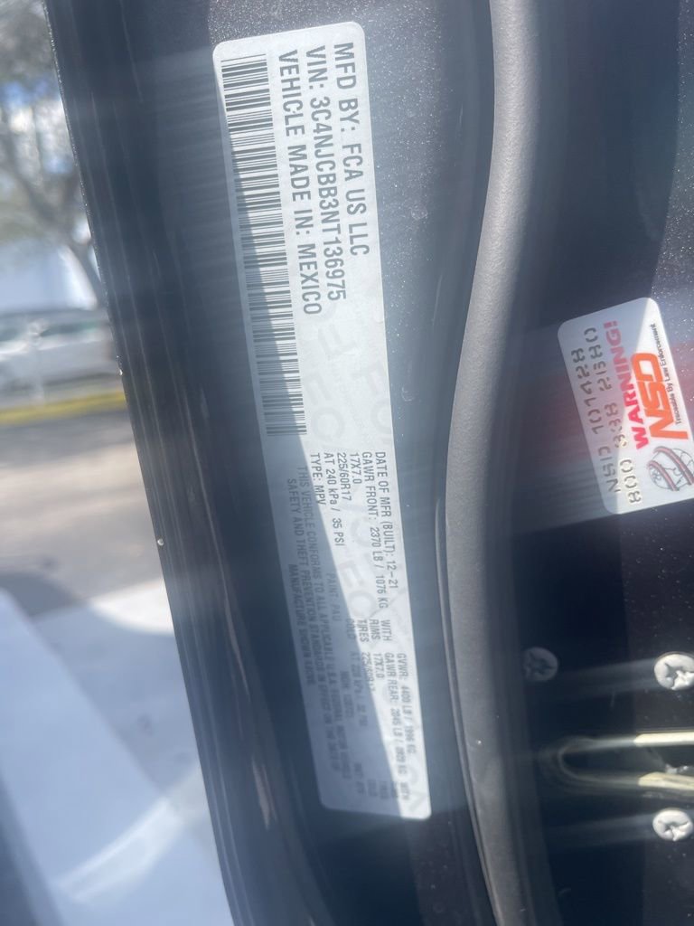 Used 2022 Jeep Compass Latitude image 14