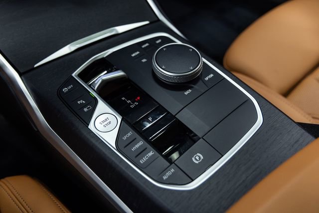 Used 2023 BMW 330e xDrive w/ Premium Package AWD/4WD image 19