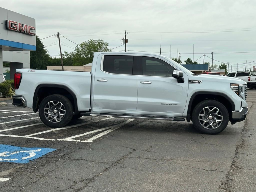 New 2026 GMC Sierra 1500 SLT w/ SLT Premium Package AWD/4WD image 4