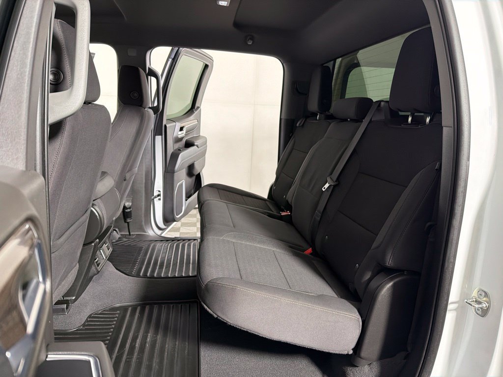 Used 2023 Chevrolet Silverado 1500 LT AWD/4WD image 20