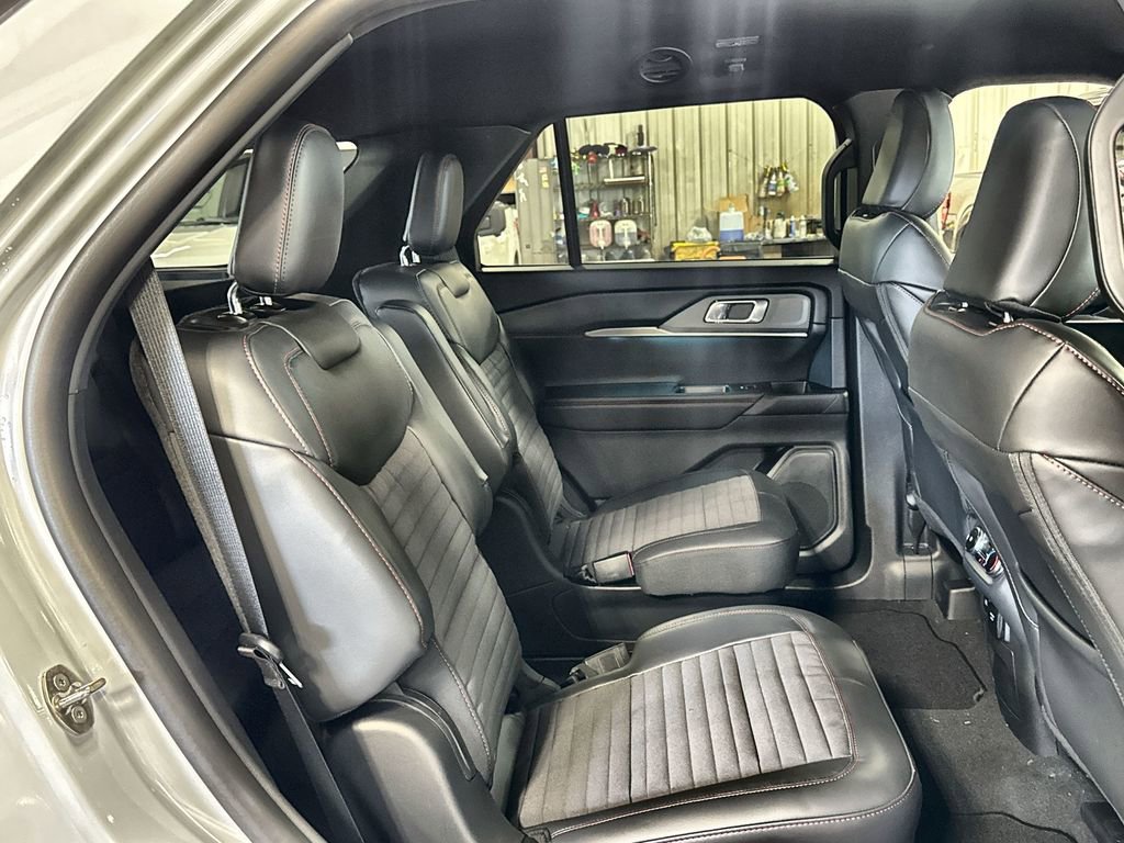 New 2026 Ford Explorer ST-Line w/ ST-Line Street Pack image 31