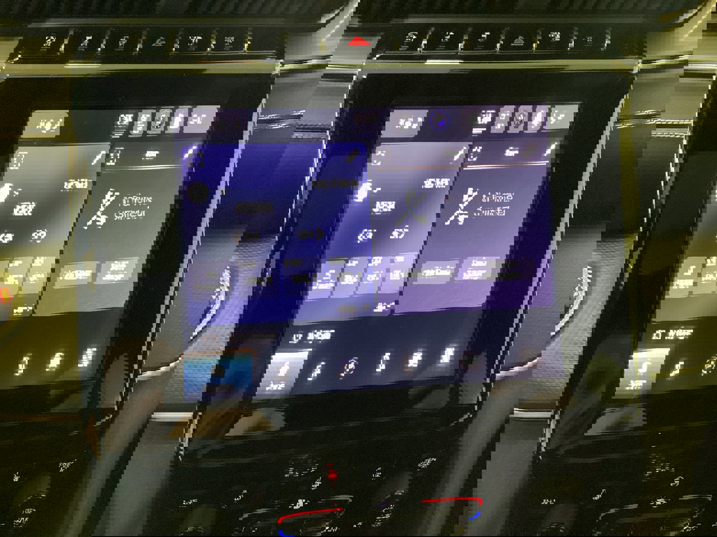 Used 2024 Jeep Grand Cherokee Altitude image 28