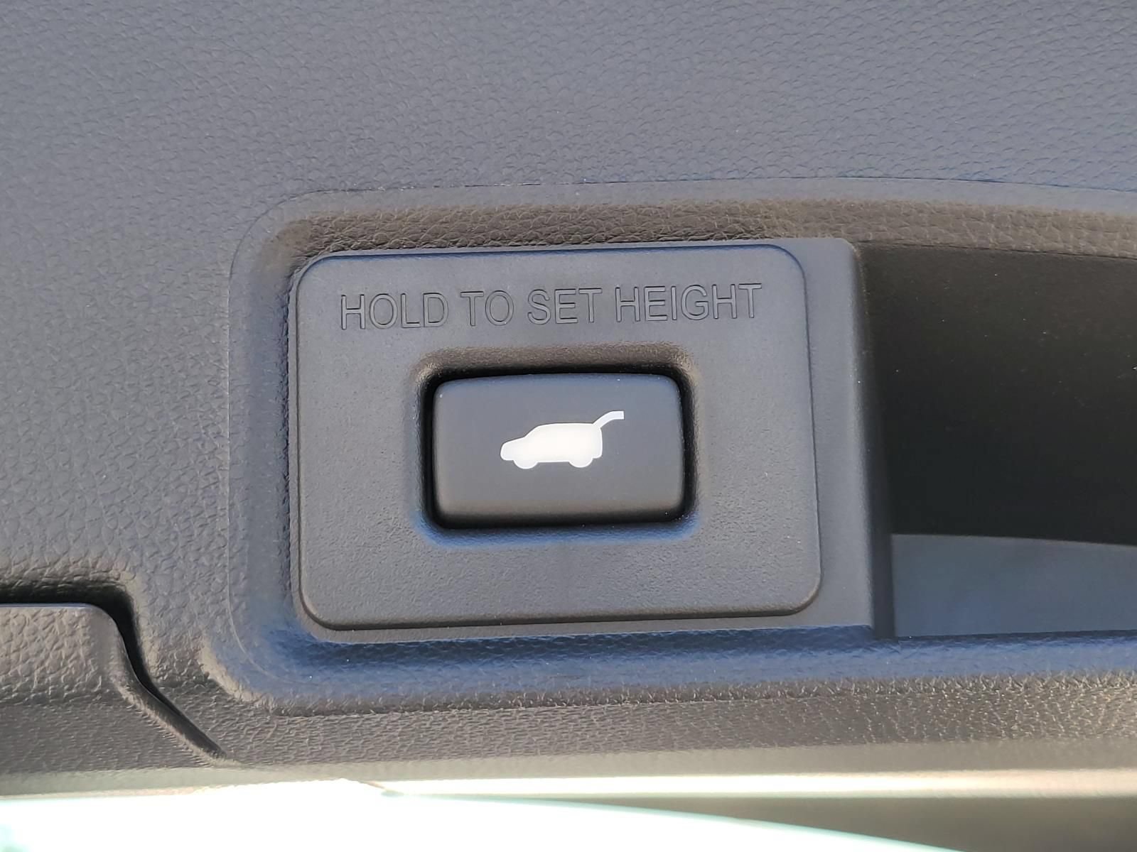 New 2026 Acura RDX SH-AWD image 11