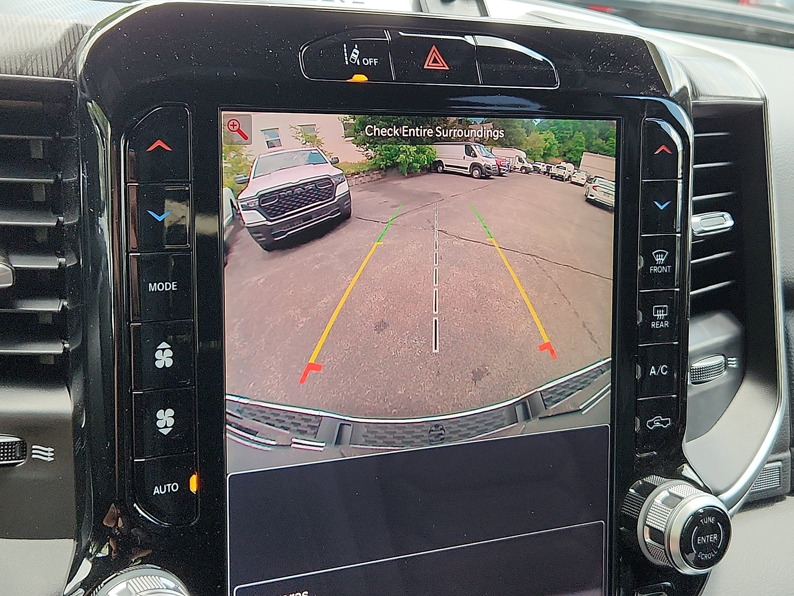 New 2026 RAM 1500 Big Horn AWD/4WD image 14