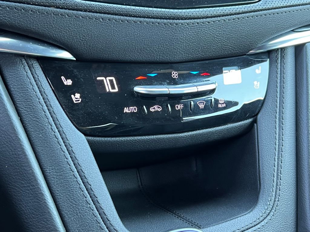 Used 2020 Cadillac XT5 Premium Luxury image 31