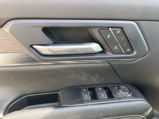 Used 2026 GMC Terrain Denali image 14