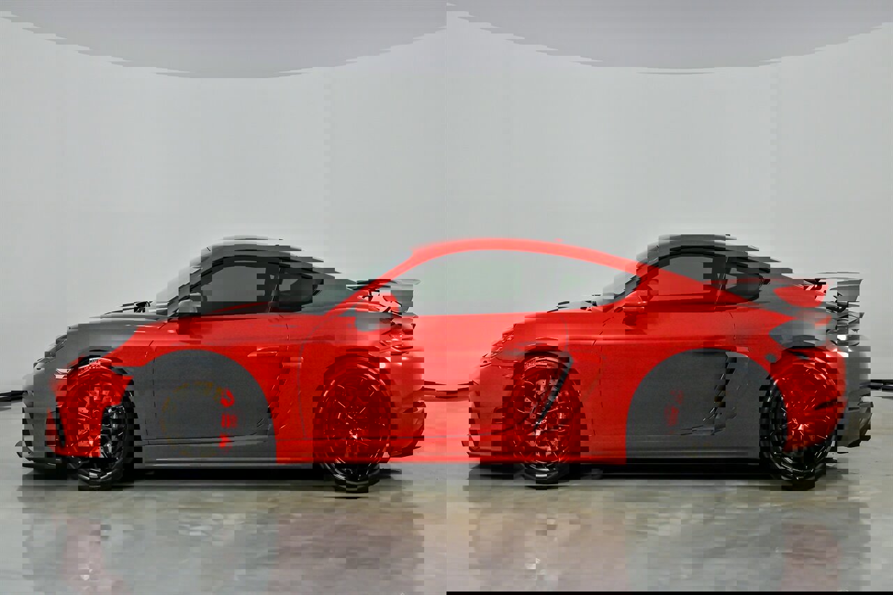 Used 2022 Porsche 718 Cayman GT4 image 8