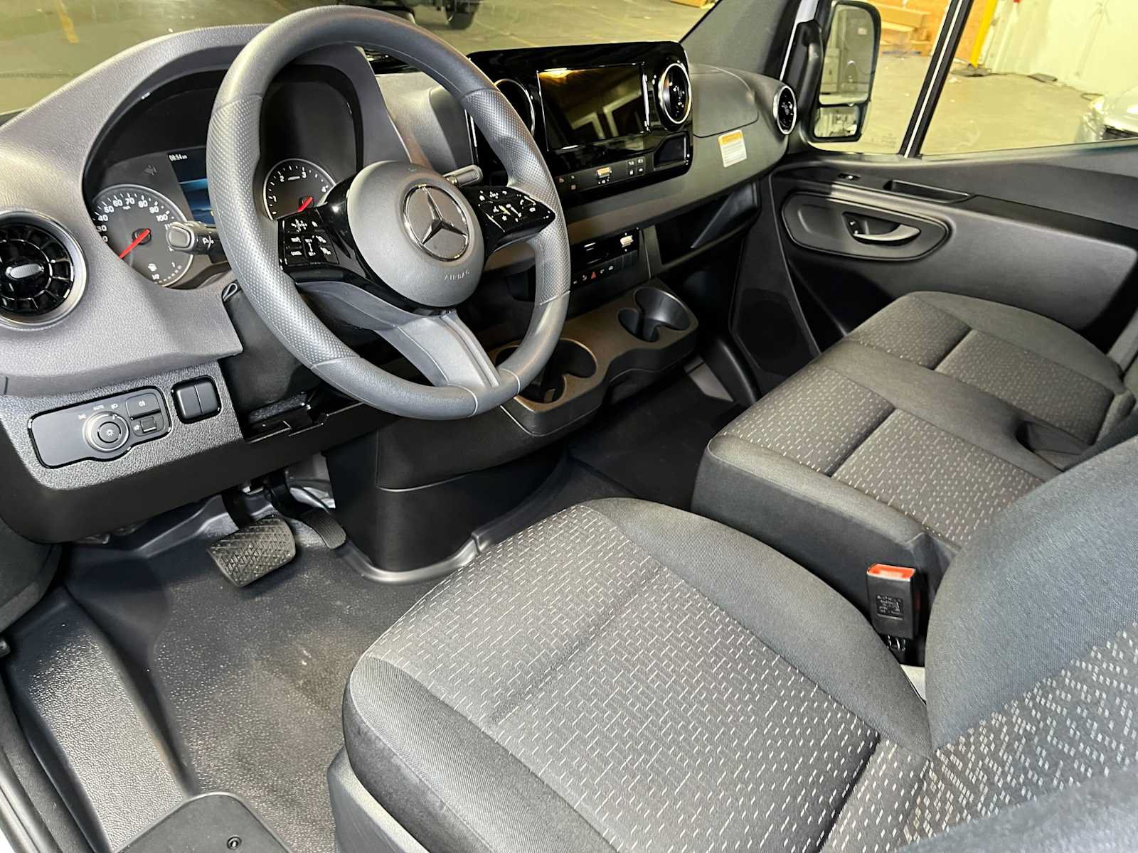 Used 2026 Mercedes-Benz Sprinter 2500 image 24