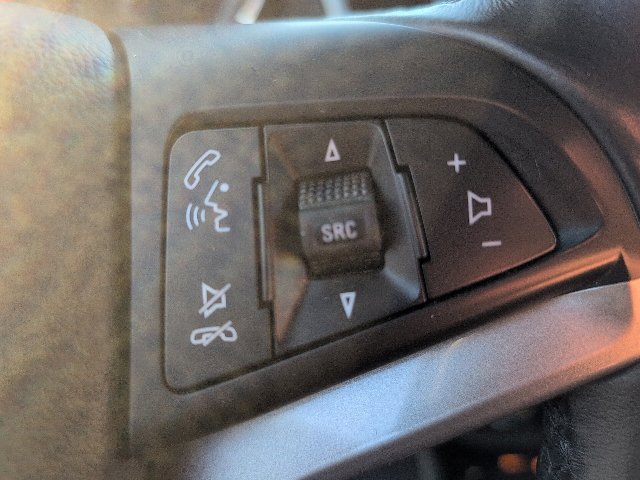 Used 2021 Chevrolet Trax LT w/ LT Convenience Package AWD/4WD image 21