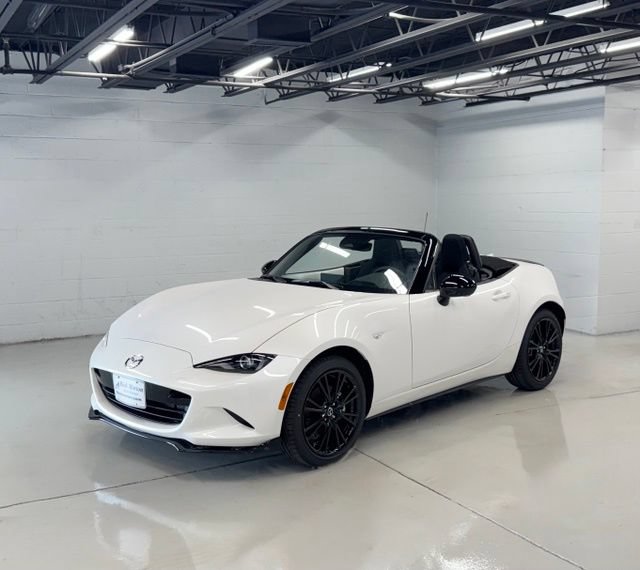 New 2026 MAZDA MX-5 Miata Club w/ Weather Package RWD image 2