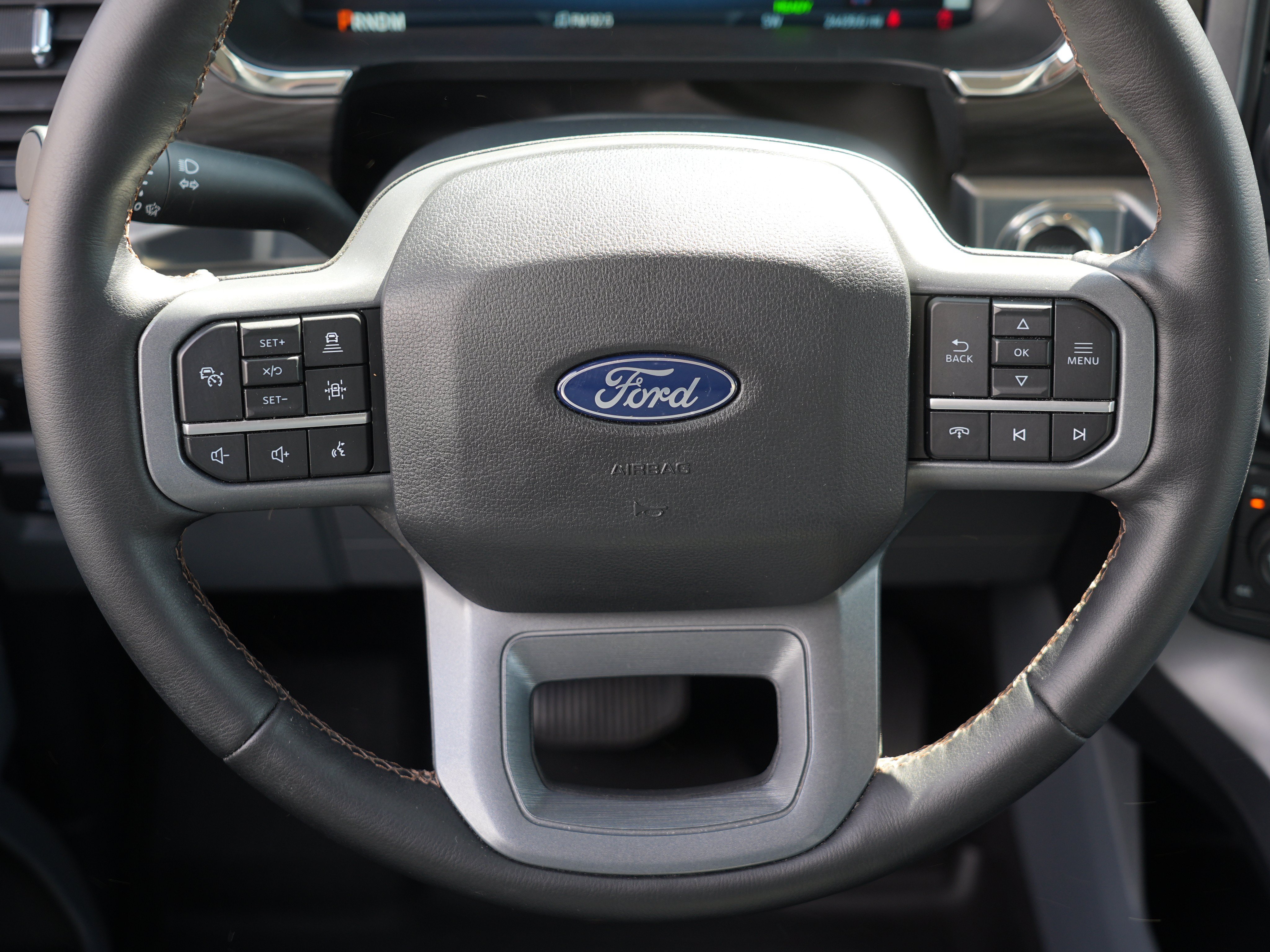 Used 2025 Ford F150 Lariat w/ Equipment Group 501A Mid AWD/4WD image 27