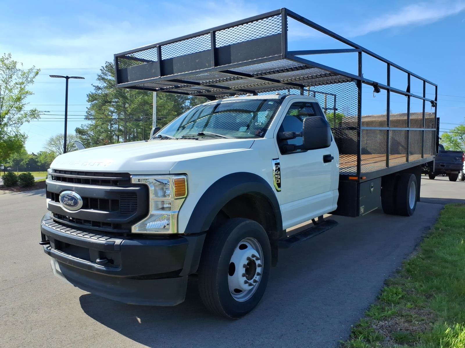 Used 2022 Ford F450 XL image 3
