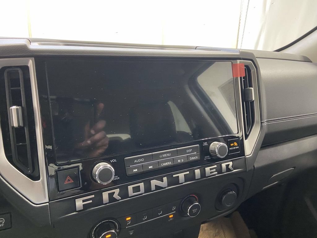 New 2026 Nissan Frontier 4x4 Crew Cab image 12