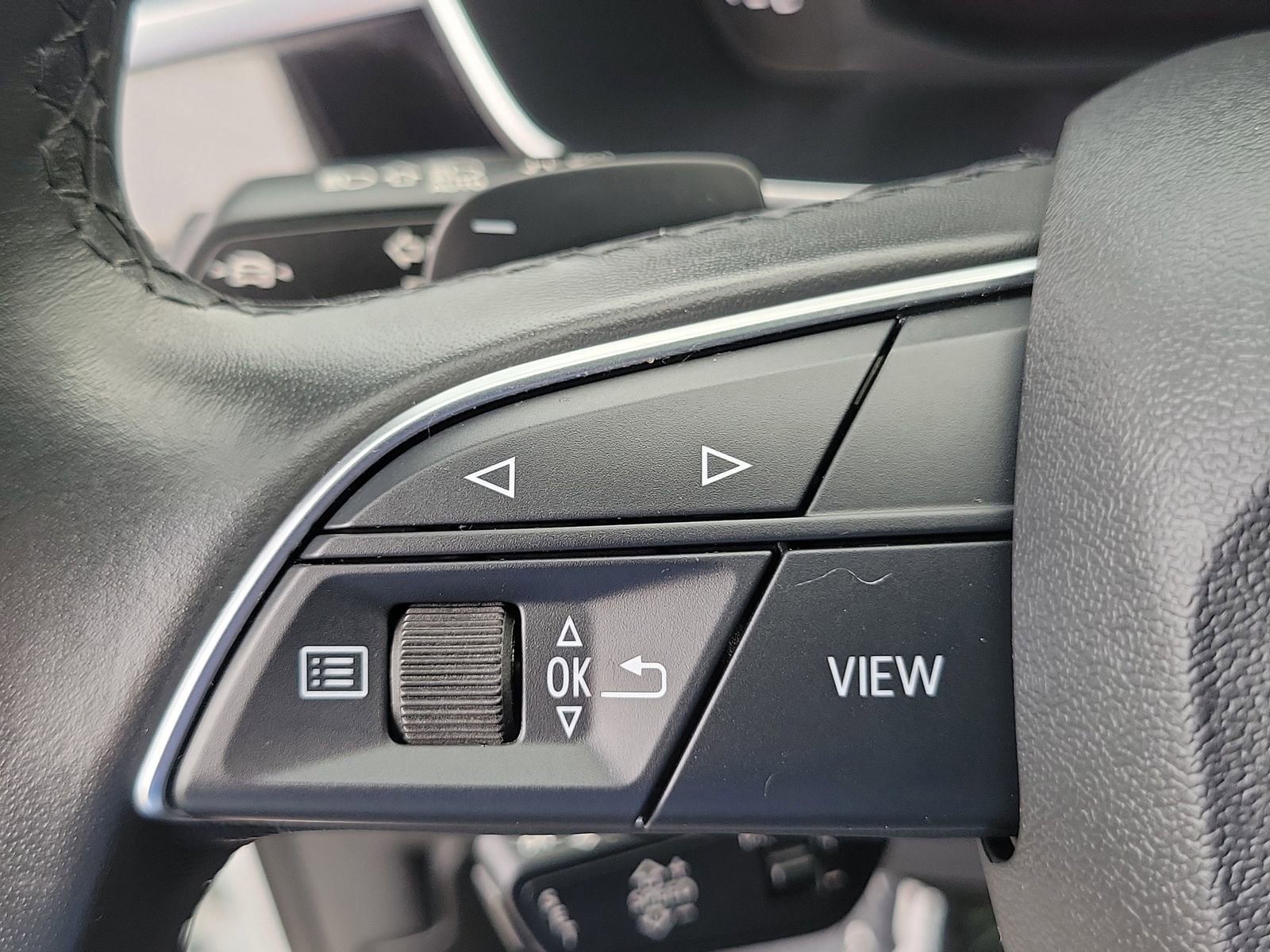 Used 2024 Audi Q3 2.0T Premium Plus image 24