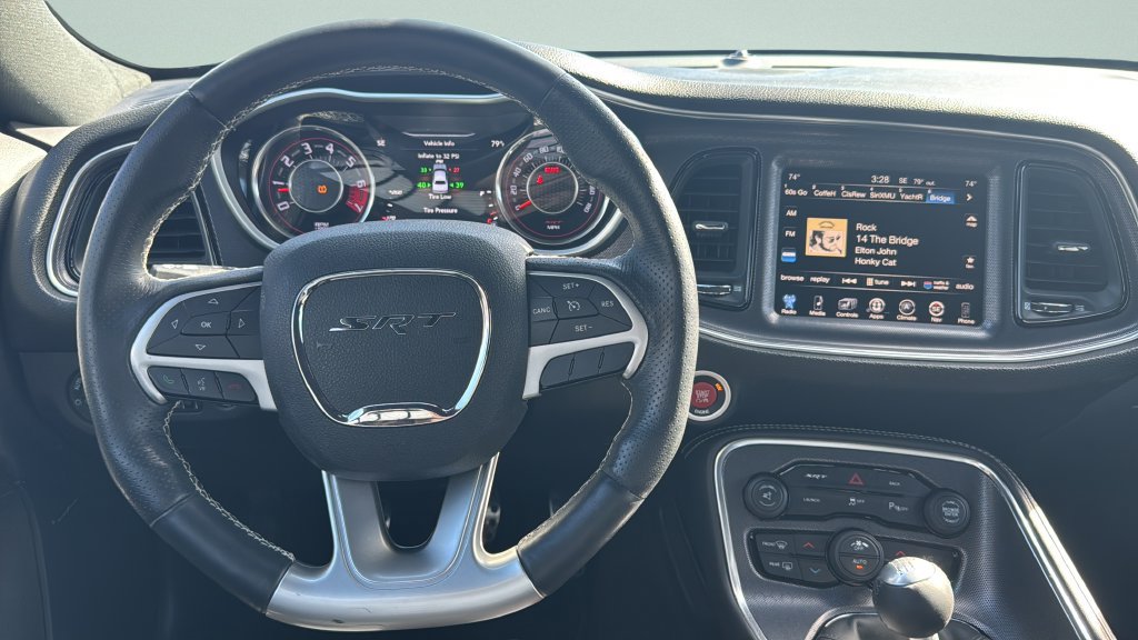 Used 2015 Dodge Challenger SRT RWD image 12