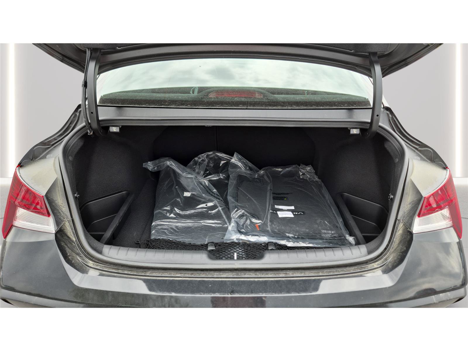 Used 2026 Hyundai Elantra SEL Sport Premium FWD image 9