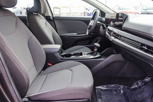 Used 2025 Kia K4 LXS image 18