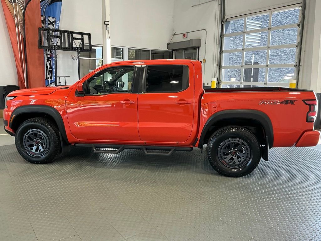 Used 2025 Nissan Frontier PRO-4X AWD/4WD image 19