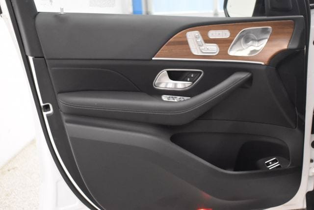 Used 2026 Mercedes-Benz GLE 450e 4MATIC image 20