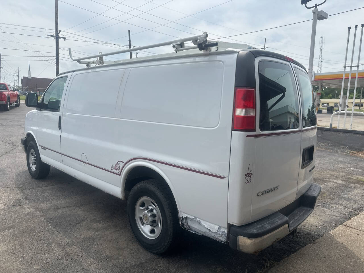 Used 2005 Chevrolet Express 2500 RWD image 5