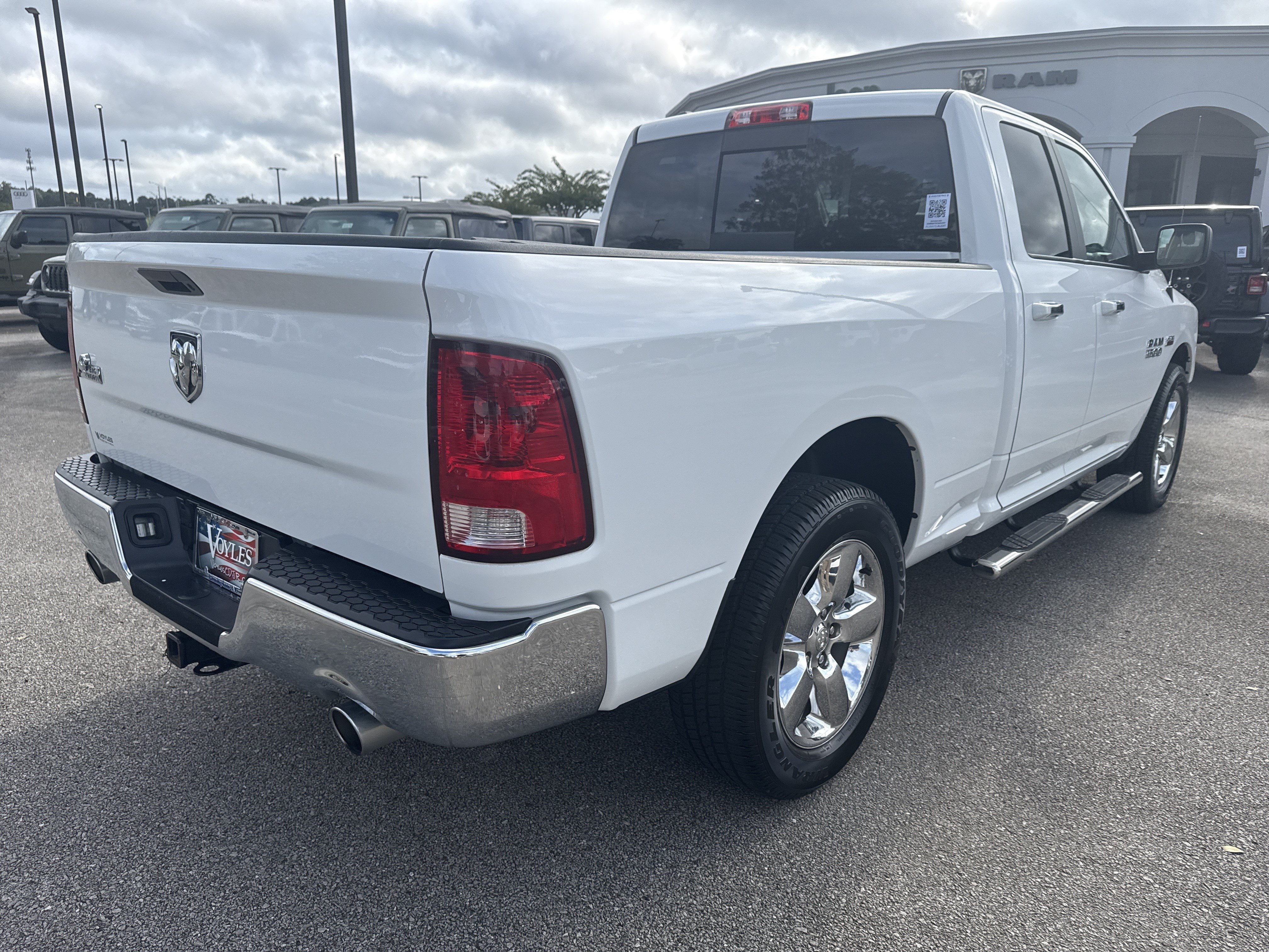 Used 2015 RAM 1500 Big Horn RWD image 7