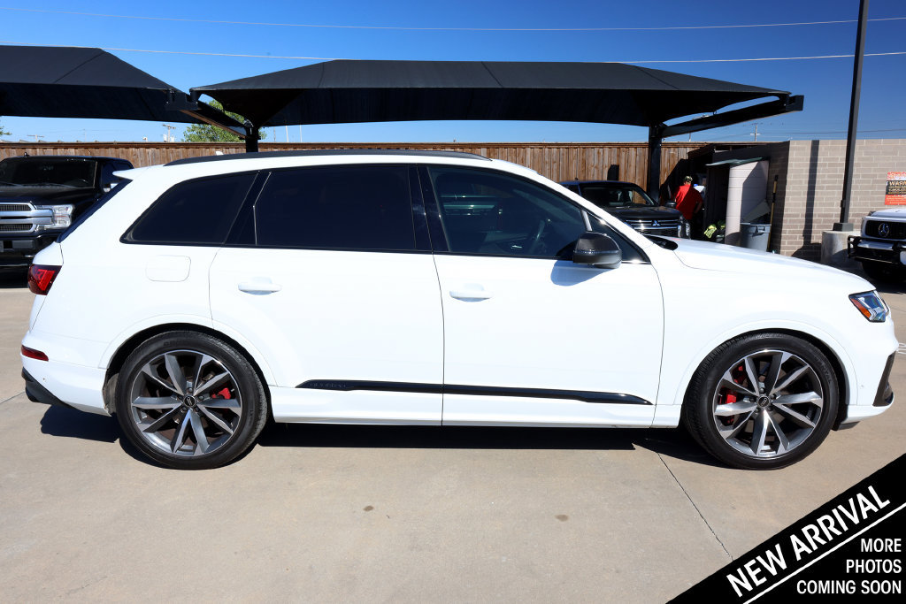 Used 2023 Audi SQ7 Prestige AWD/4WD image 4