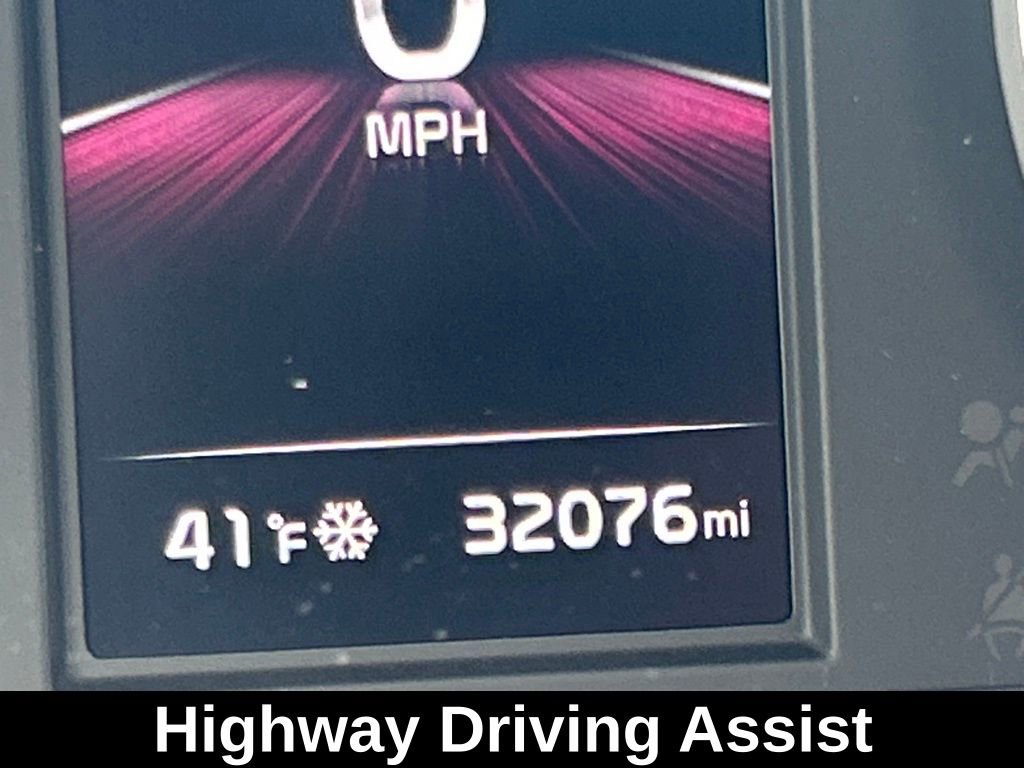 Used 2024 Kia K5 GT-Line image 32